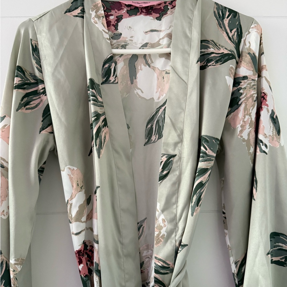 Floral Print Women's Robe - Picture 4 of 6